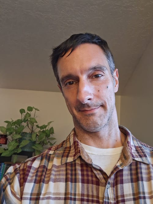 Headshot of John Reiser, LPCC