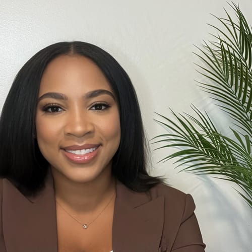 Headshot of Kacia Terry, LCSW