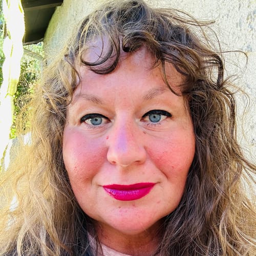 Headshot of Marlo Narro, LCSW