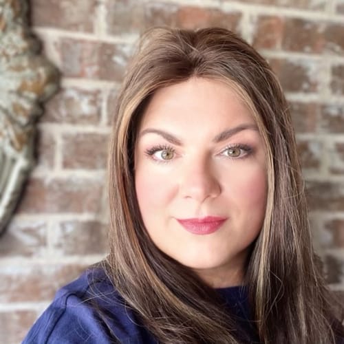 Headshot of Jennifer Nagg, LPC