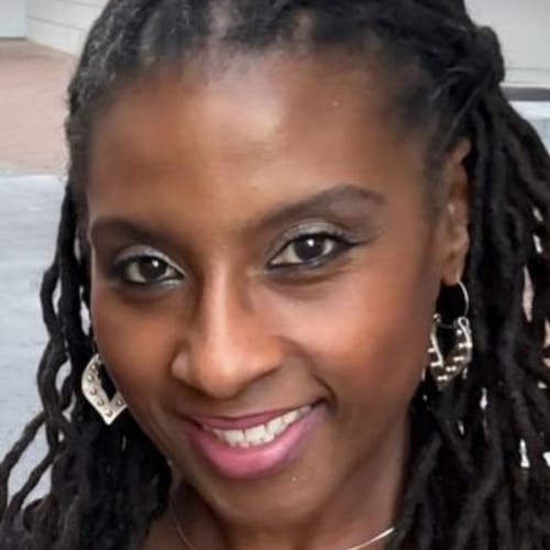 Headshot of Angela Exum, LMHC