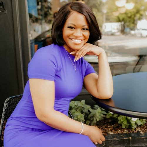 Headshot of Keyontia White, LPC