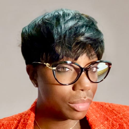 Headshot of Shawnda McEwen, LCSW