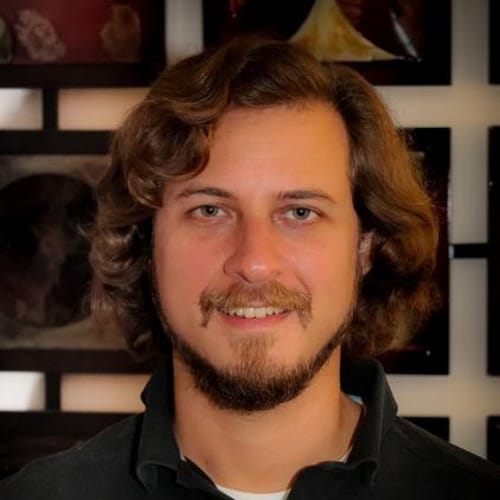 Headshot of Mario Morano, LMHC