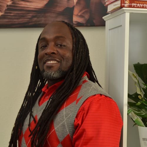 Headshot of Willie Muhammad, LMFT