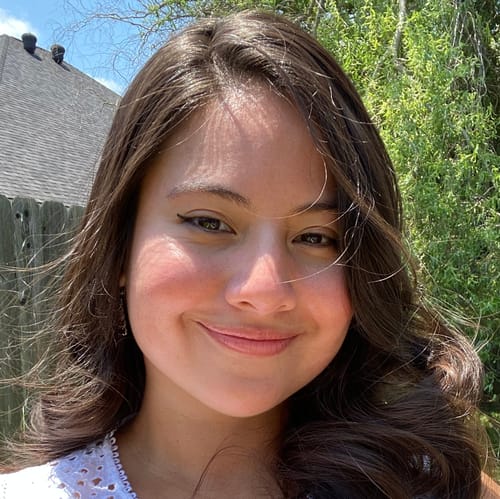 Headshot of Victoria Vasquez Andrade, LCSW