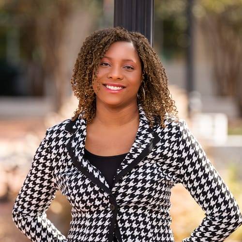 Headshot of Zandy Evans, LMFT