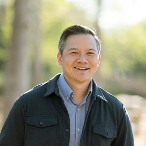 Headshot of Jean Franco Romualdez, LMFT