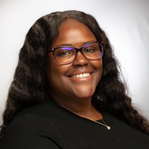Headshot of Chartia Byrdsong-Flowers, LCSW