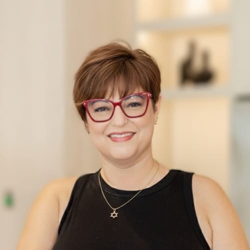Headshot of Paula Gravitt, NP
