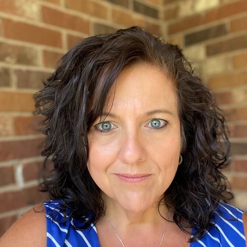 Headshot of Lisa Sanderson, LCSW