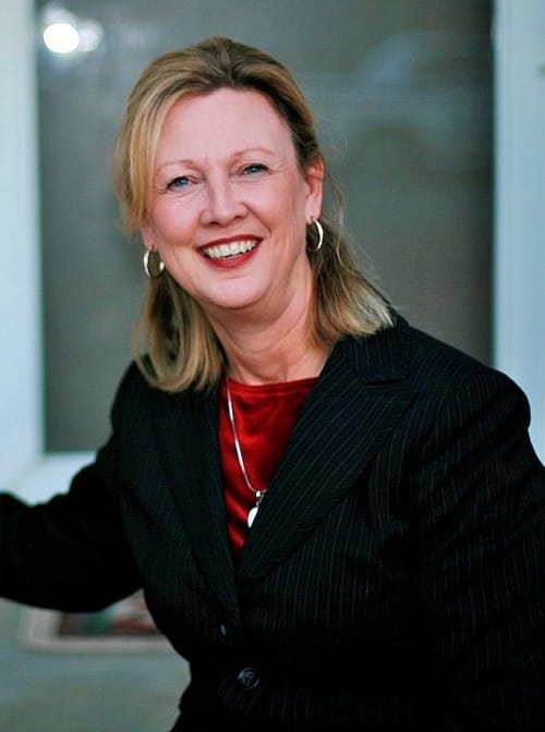Headshot of Deborah Tommey, LPC