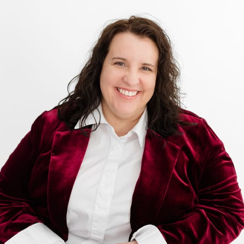 Headshot of Shelley Crampton, LPC