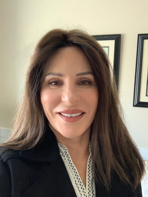 Headshot of Colleen Mott, LPC