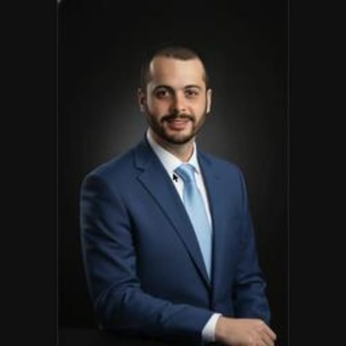 Headshot of Eduardo Florez, LMHC