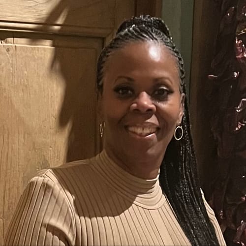 Headshot of Tracy Ray, LCSW