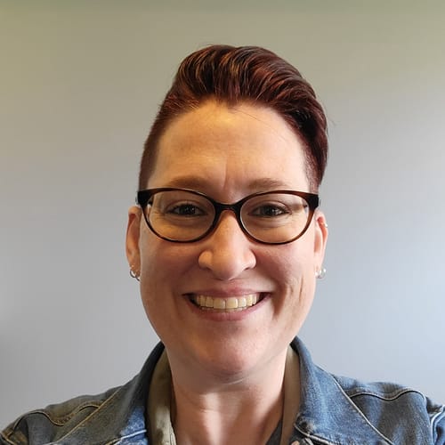 Headshot of Shelley Johnson, LCPC