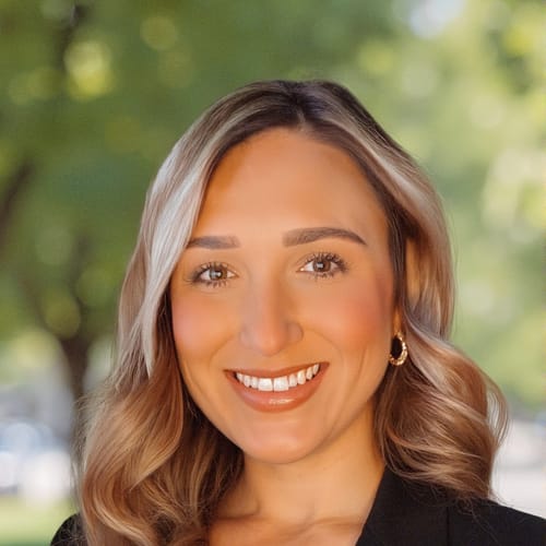 Headshot of Christina Smith, LMHC_OUT_OF_STATE