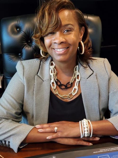 Headshot of Sharie Willis, LPC