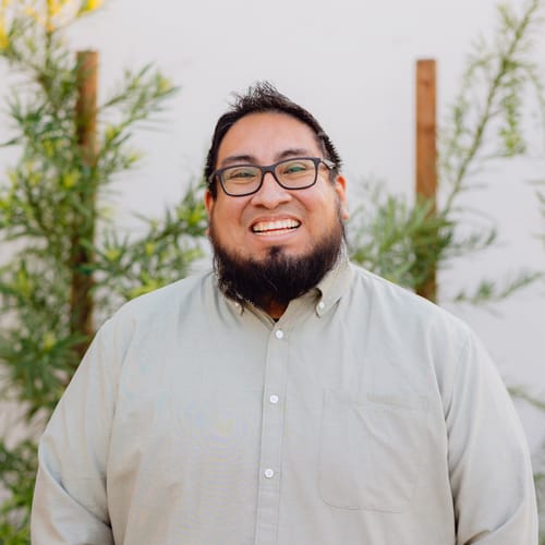 Headshot of Saul Salmeron, LMFT