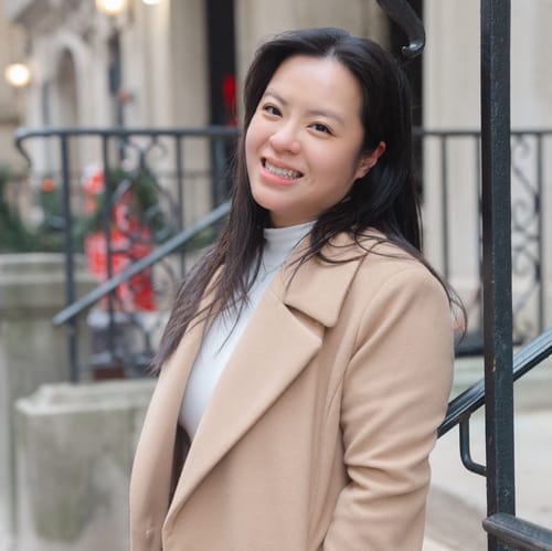 Headshot of Samantha Zhu, LMHC