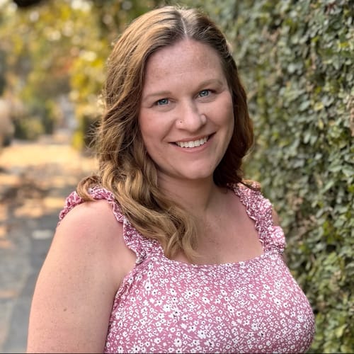 Headshot of Lindsey Saltzman, LCSW