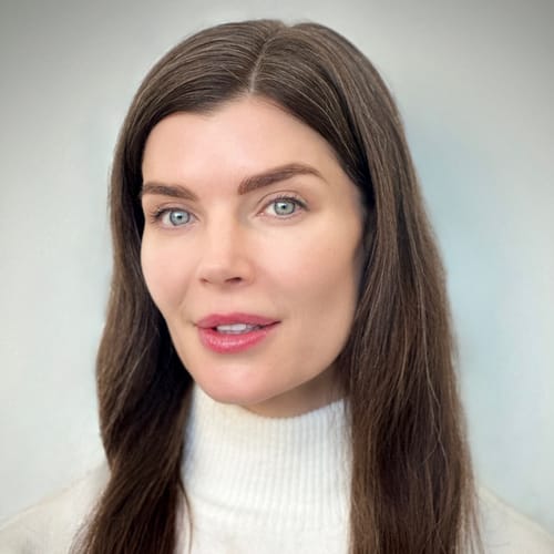 Headshot of Kerri Karlsen, LMFT