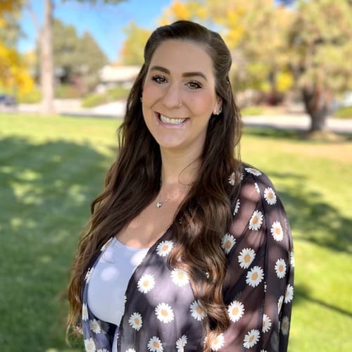 Headshot of Jen Battista, LPC