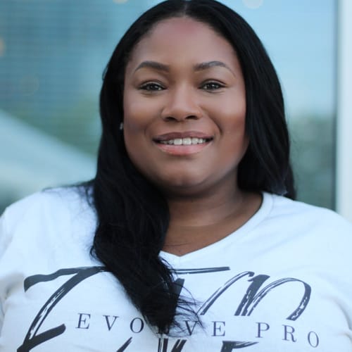 Headshot of Andrea Smith-Thompson, LPC