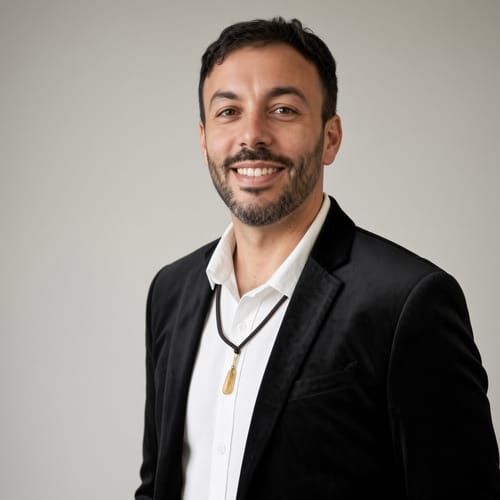 Headshot of Juan Martell, LMHC