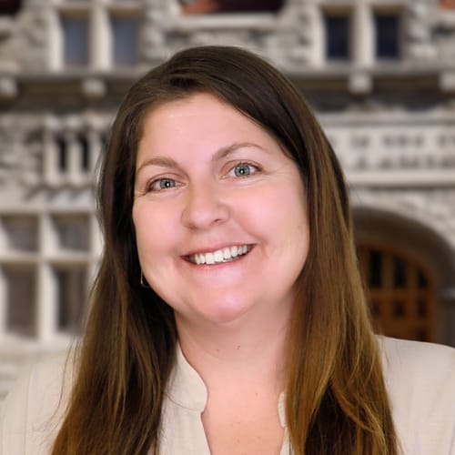 Headshot of Rianna Laskovich, LCSW