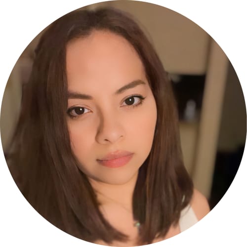 Headshot of Amy Flores, LPC