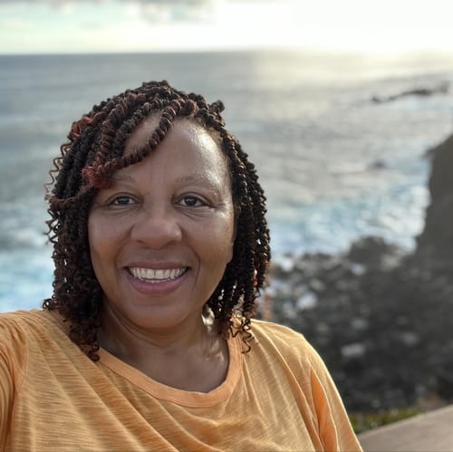 Headshot of Sharon Lee, LMFT