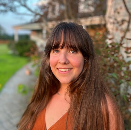 Headshot of Nicole Dallas, LCSW