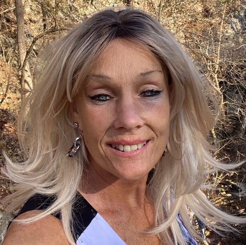 Headshot of Lori Smith, LPC
