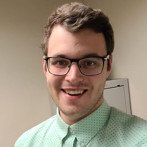 Headshot of Zachary Besecker, LICENSED_PSYCHOLOGIST