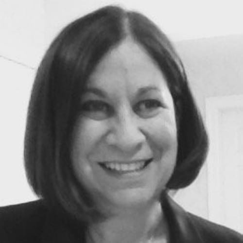 Headshot of Lynda Savyon, LCSW