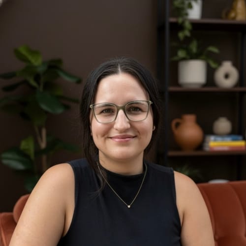 Headshot of Marina Randall, LCSW