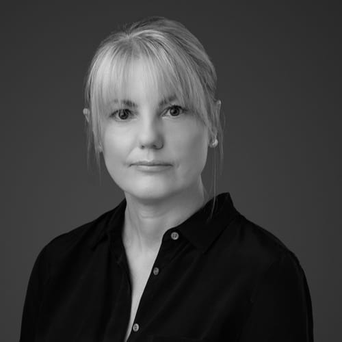 Headshot of April Register, LPC