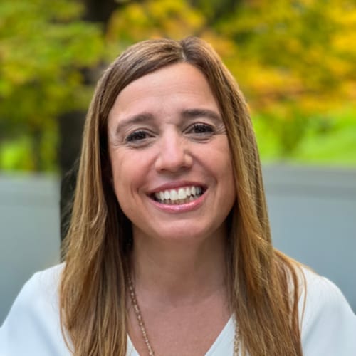 Headshot of Mariana Castilla, LCSW