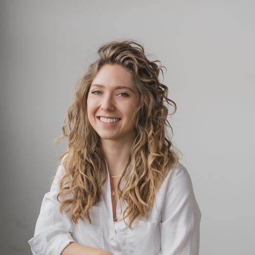 Headshot of Courtney Redman, LPC