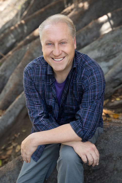 Headshot of Ethan Messer, LMFT