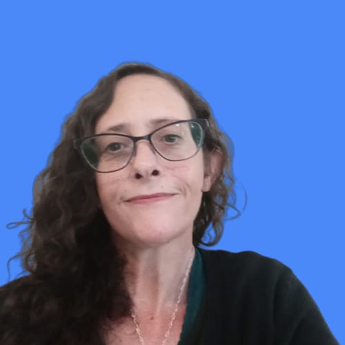 Headshot of Nora Glaspey, LCSW