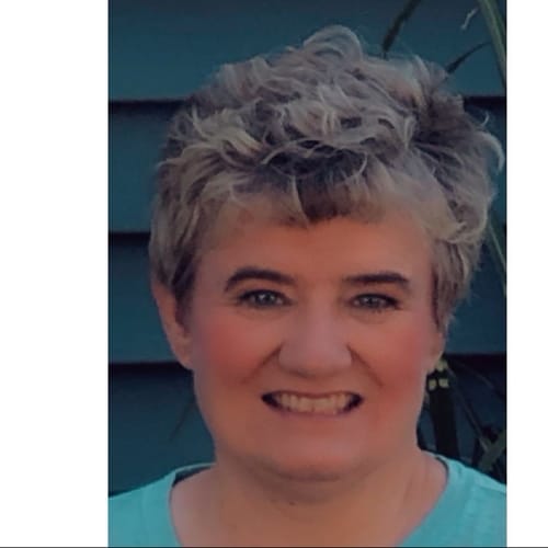 Headshot of Lynette Hickey, LCSW