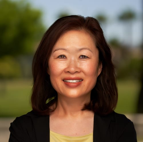 Headshot of Munju Anna Chung, LCSW