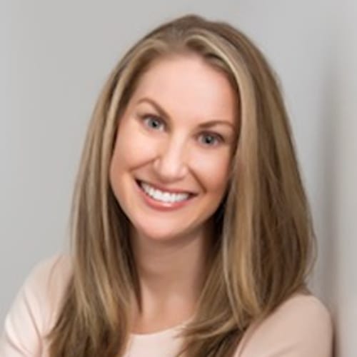 Headshot of Lindsay Davis, LPC