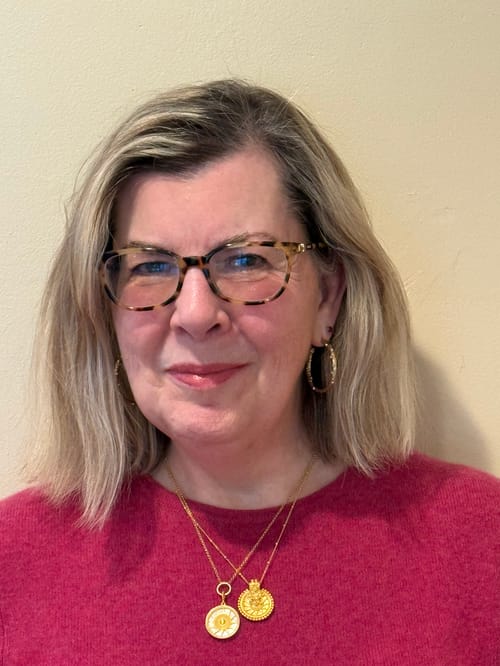 Headshot of Karen Fahey, LCSW