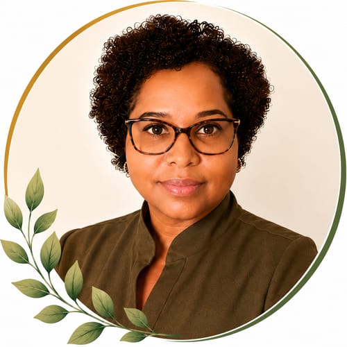 Headshot of Veona Sinanon, APRN