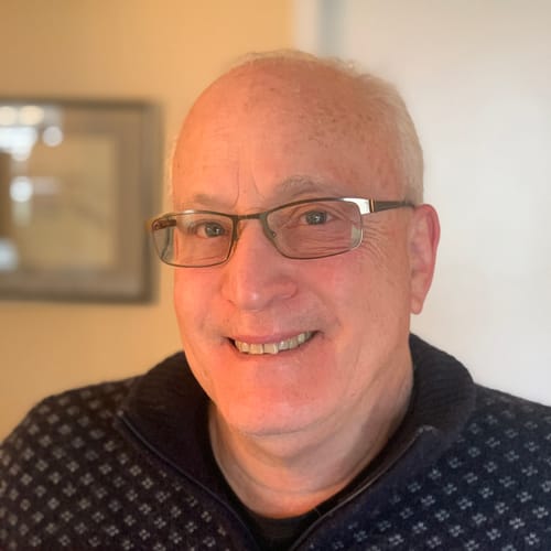 Headshot of Howard Riesel, LCSW_C