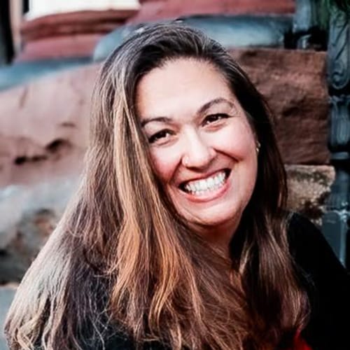 Headshot of Chelsea Victor, LPC
